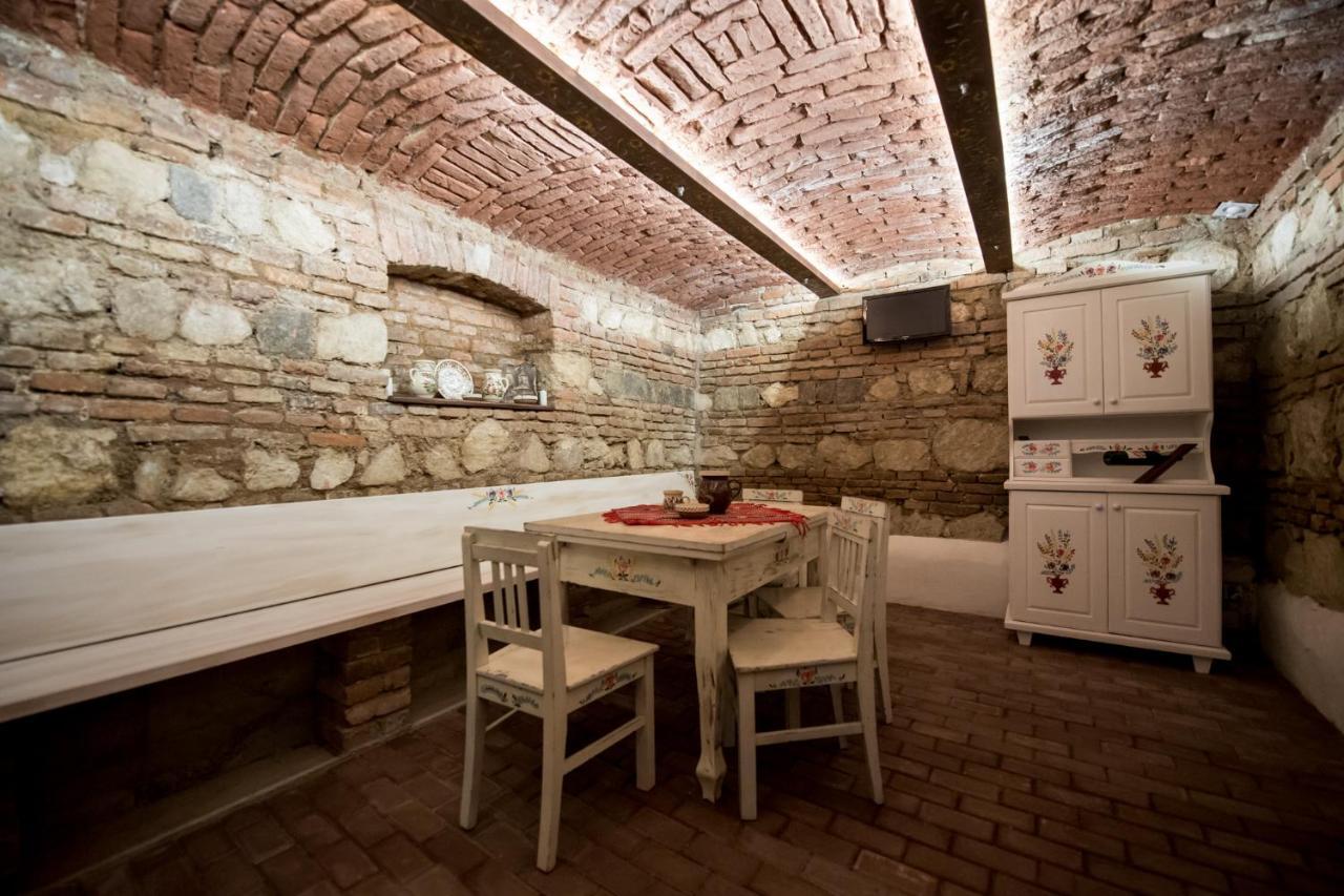 Vila Nicopole Art & Wine Braşov Eksteriør bilde